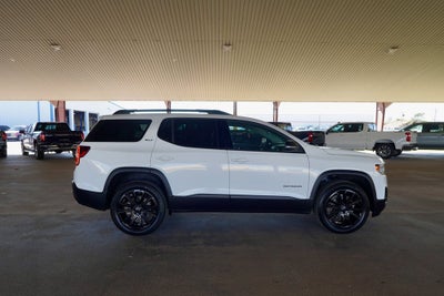 2022 GMC Acadia SLT