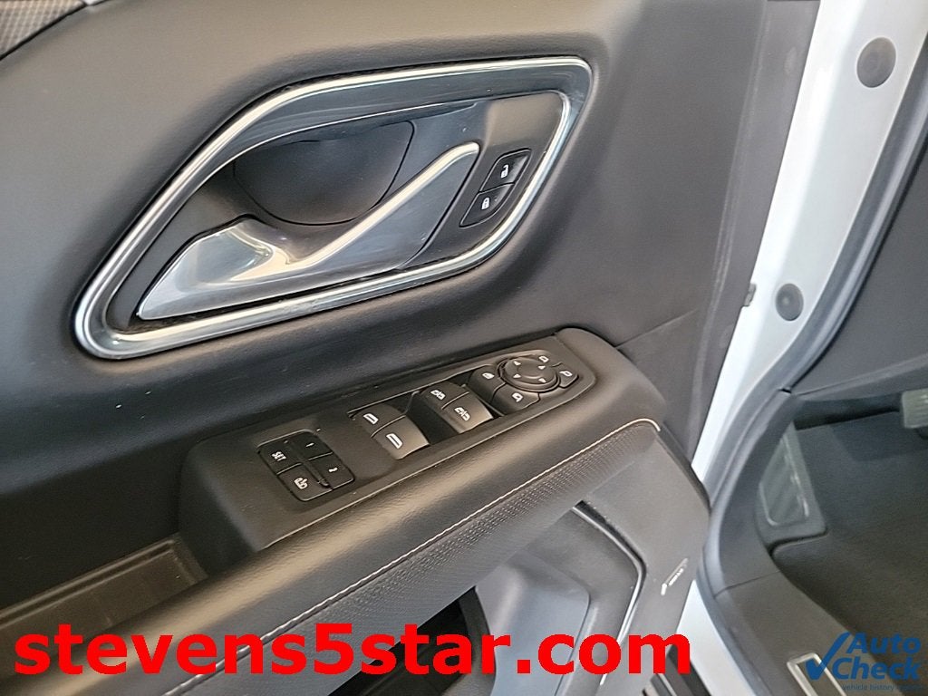 2021 GMC Yukon XL AT4