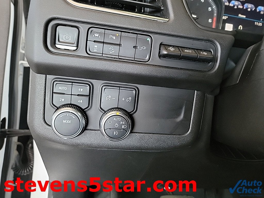 2021 GMC Yukon XL AT4