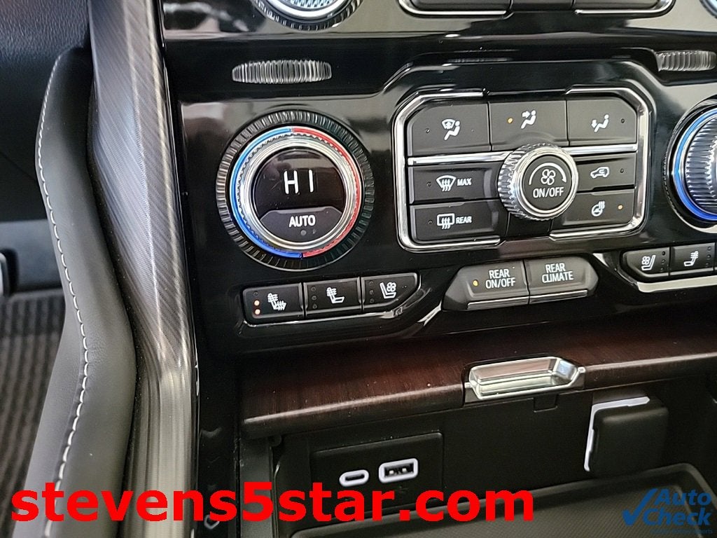 2024 GMC Yukon XL Denali Ultimate