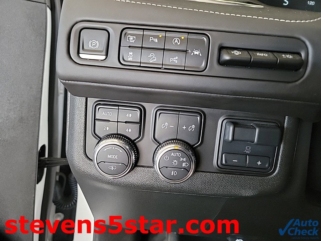 2024 GMC Yukon XL Denali Ultimate