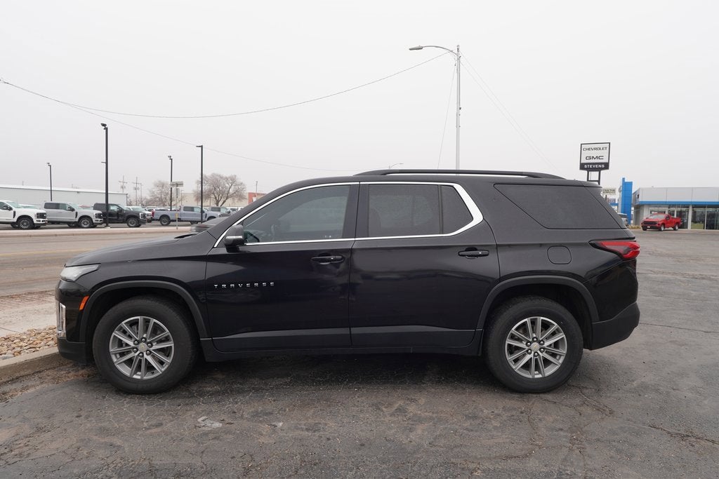 2022 Chevrolet Traverse LT Cloth