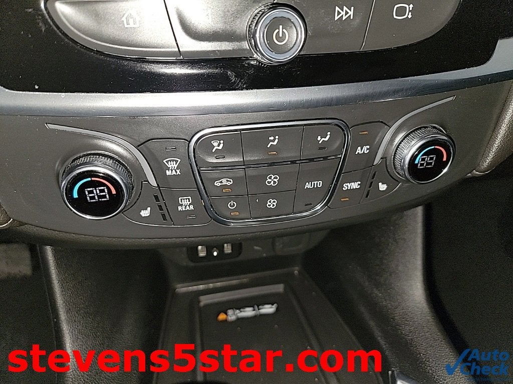 2022 Chevrolet Traverse LT Cloth