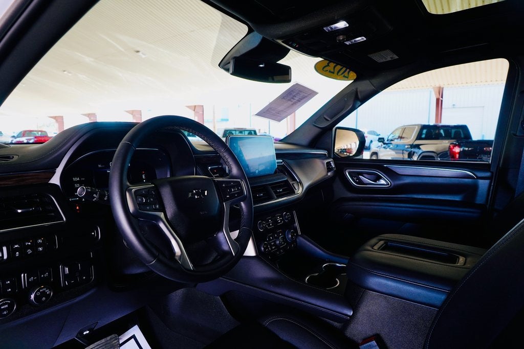 2023 Chevrolet Suburban LT