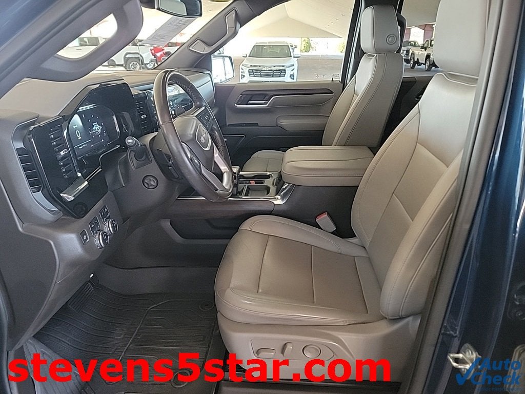 2023 GMC Sierra 1500 SLT