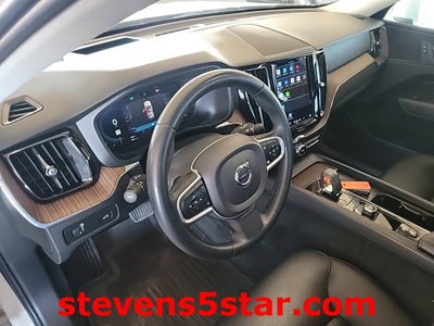 2022 Volvo XC60 Momentum