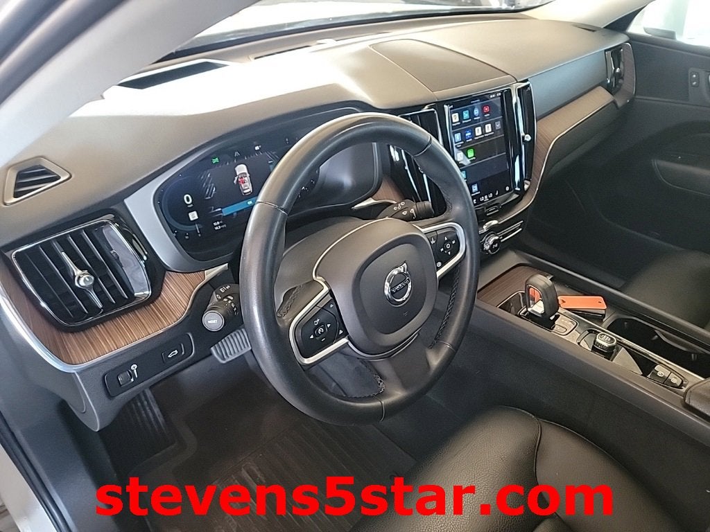 2022 Volvo XC60 Momentum