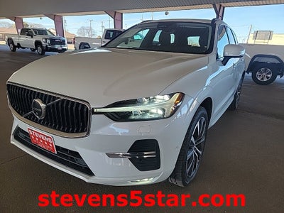 2022 Volvo XC60 Momentum