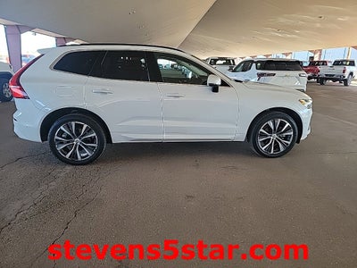 2022 Volvo XC60 Momentum