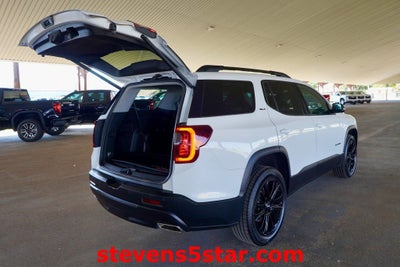 2022 GMC Acadia SLT