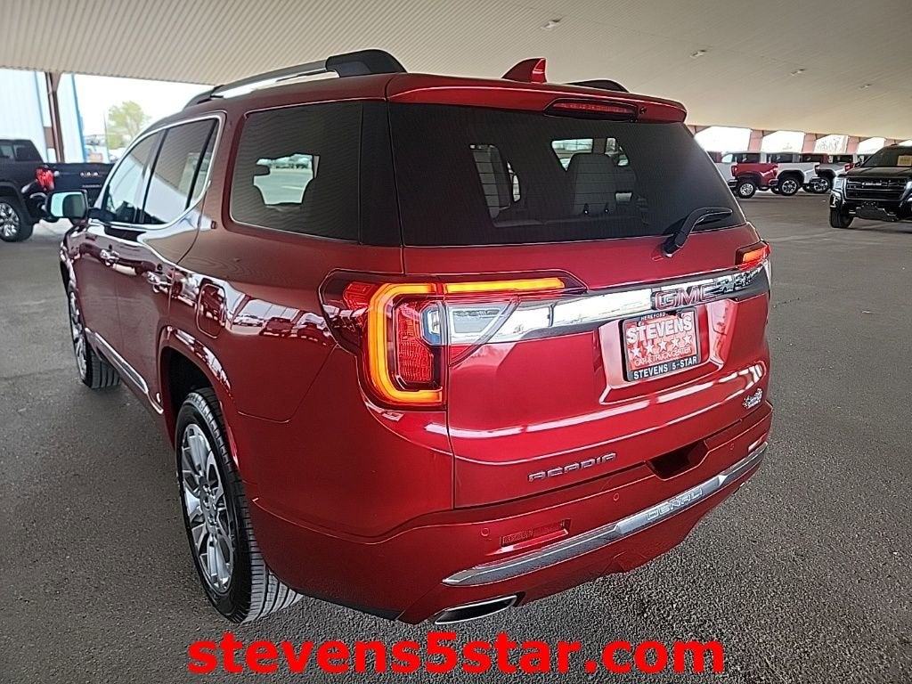 2023 GMC Acadia Denali