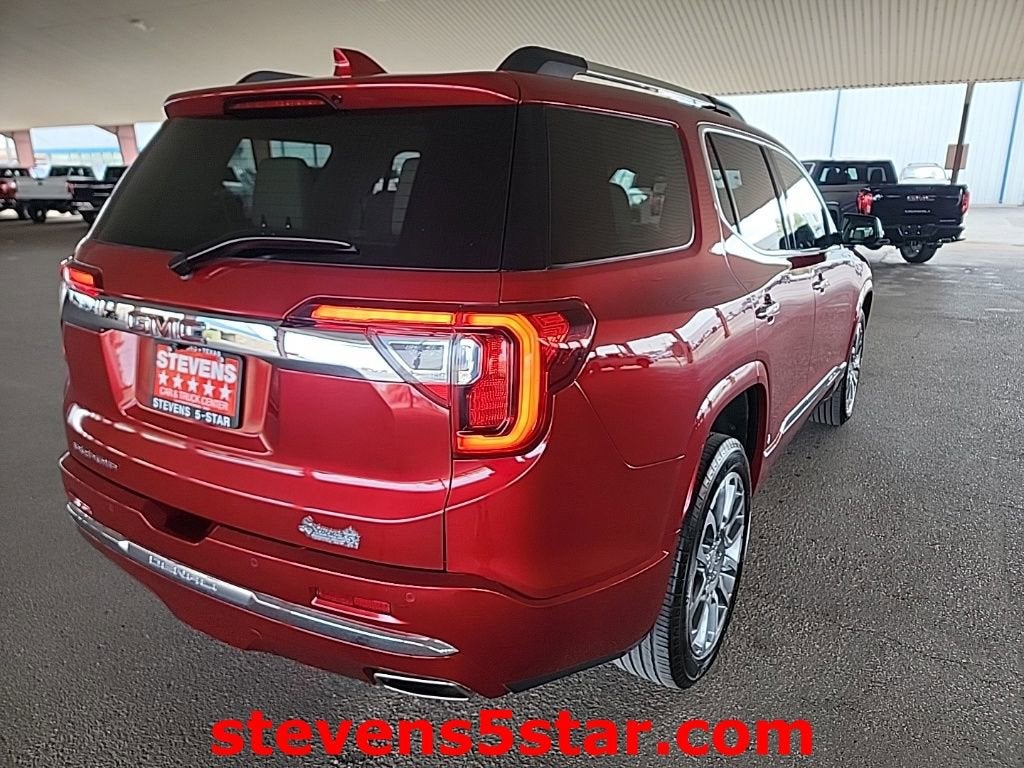 2023 GMC Acadia Denali