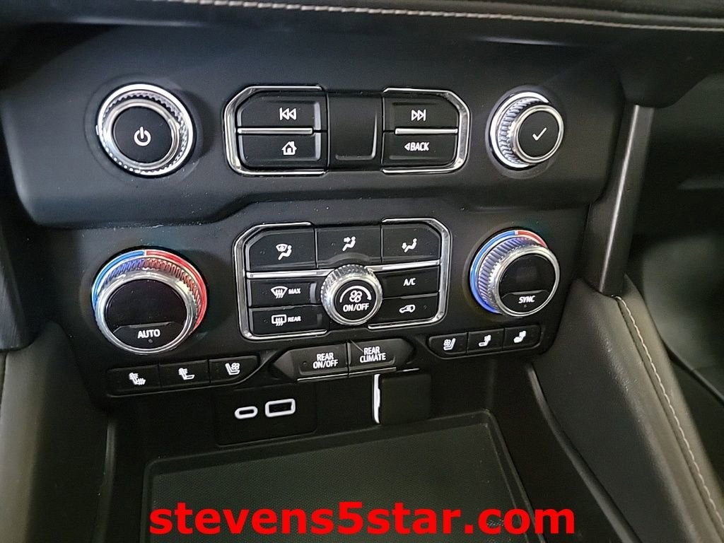 2021 GMC Yukon XL AT4