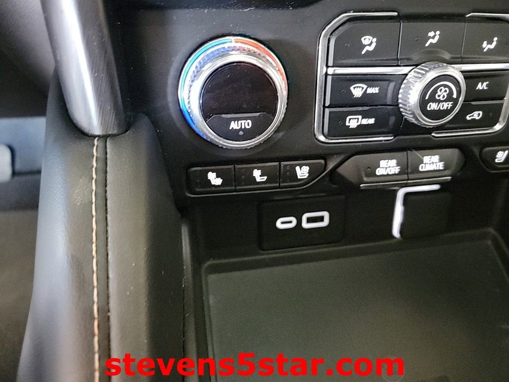 2021 GMC Yukon XL AT4