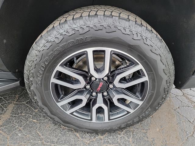 2024 GMC Yukon XL AT4