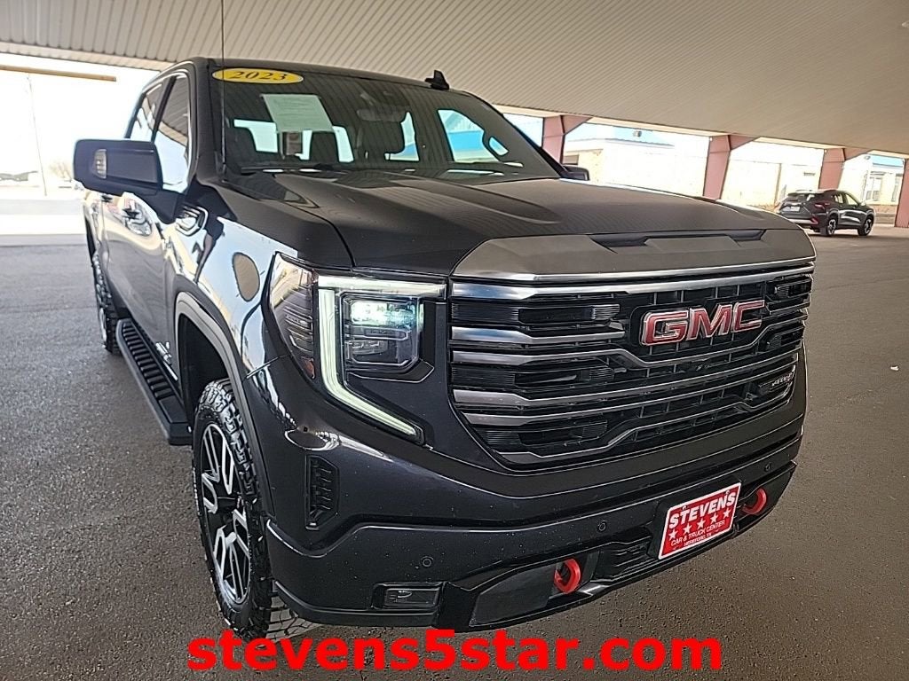 2023 GMC Sierra 1500 AT4