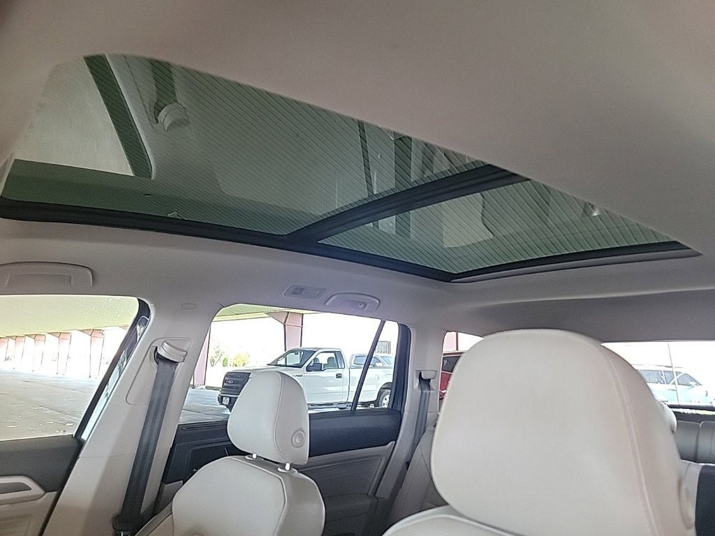 2022 Volkswagen Atlas 3.6L V6 SEL Premium R-Line