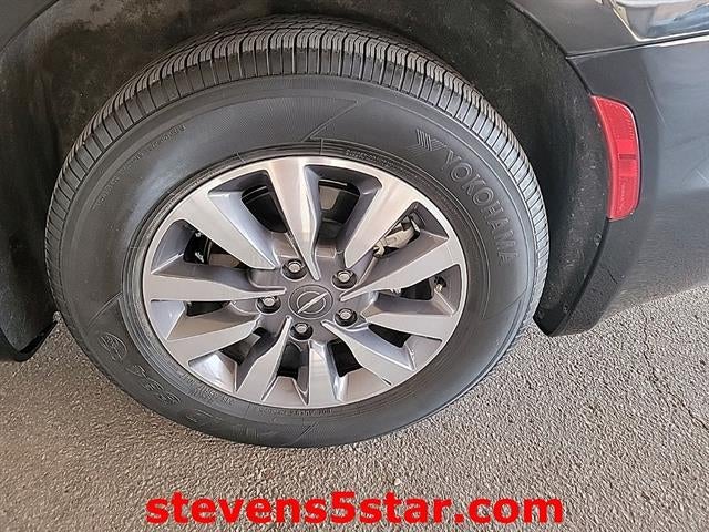2023 Chrysler Pacifica Hybrid Touring L